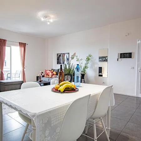 Carmen Adeje By Dream Homes Tenerife דירה אדחה